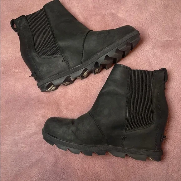 Sorel Joan Of Arctic II Wedge Chelsea Boot Black Womens Size 8.5 NL3022-010 - Picture 3 of 7